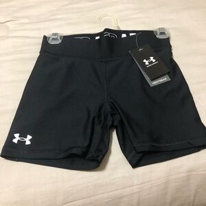 Black Under Armour size small Team Shorty 4” shorts